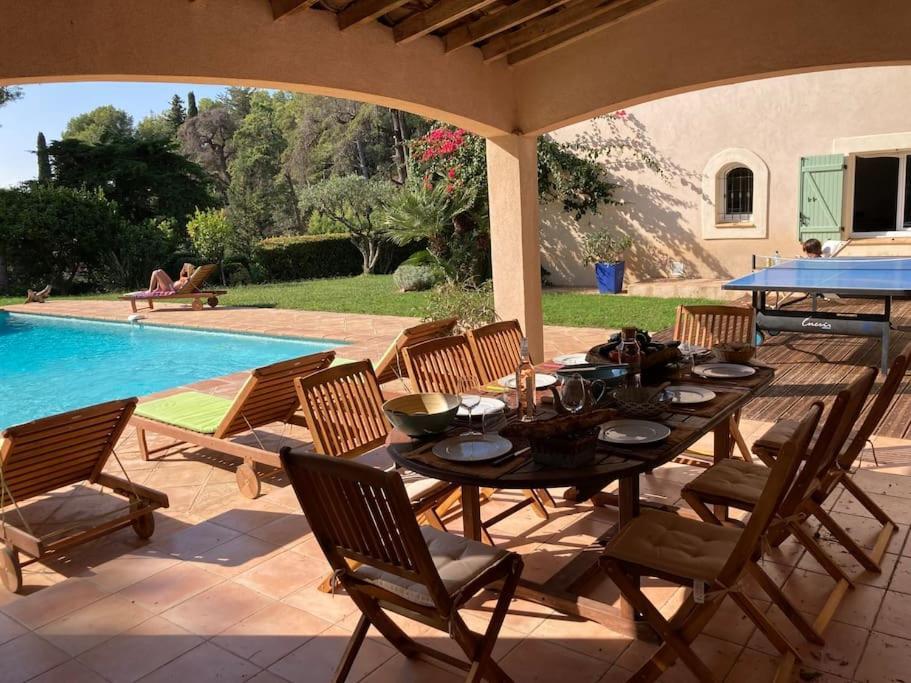 La Californienne Villa Carqueiranne Bagian luar foto